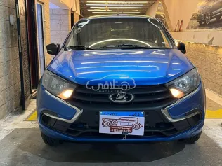 لادا جرانتا 2023 أزرق غامق مستعملة للبيع