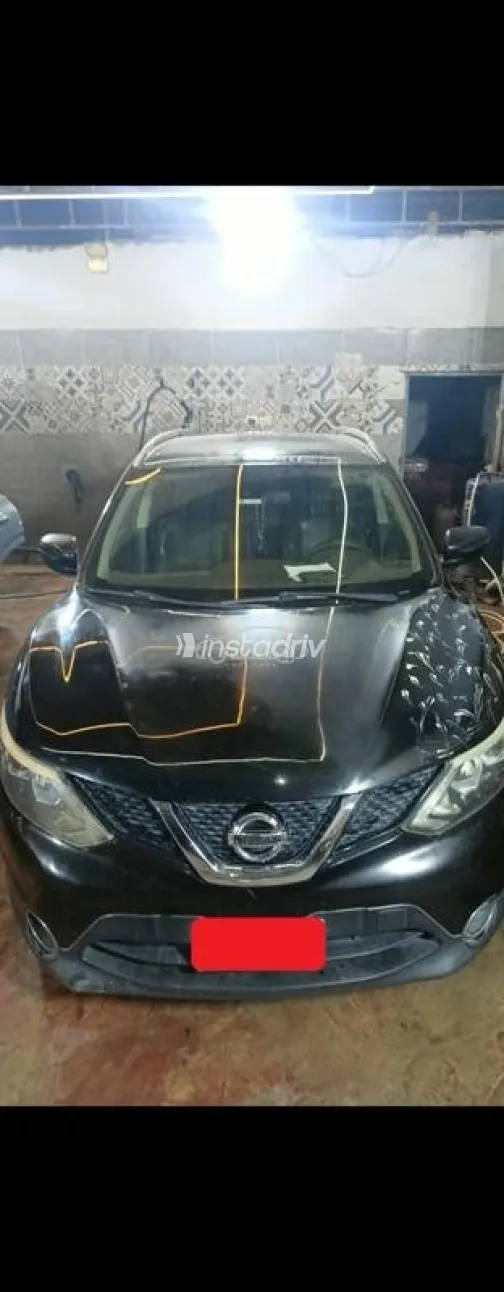 Nissan Qashqai 2017 White Used for Sale - 1