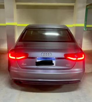 اودي A4 2013 أبيض مستعملة للبيع