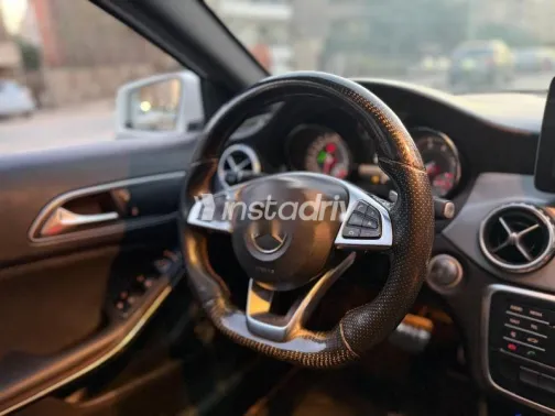 مرسيدس GLA 2017 أبيض مستعملة للبيع - 6