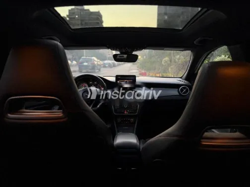 مرسيدس GLA 2017 أبيض مستعملة للبيع - 9