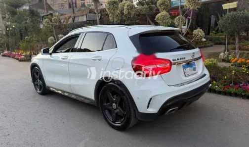 مرسيدس GLA 2017 أبيض مستعملة للبيع - 10