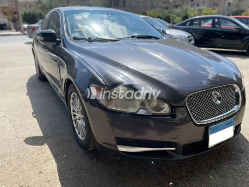 Jaguar XF 2009 Gray Used for Sale - 2