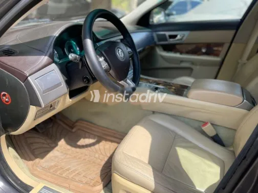 Jaguar XF 2009 Gray Used for Sale - 6