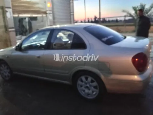 نيسان صنى 2007 ذهبي مستعملة للبيع - 4