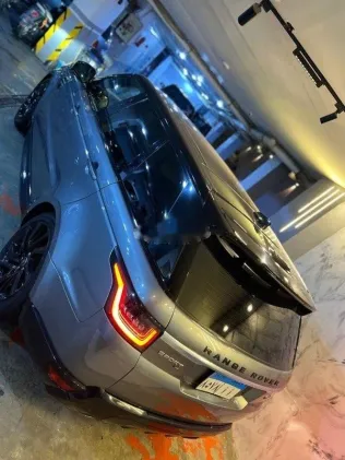 لاند روفر رنج روفر سبورت 2020 أبيض مستعملة للبيع