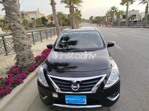 نيسان صنى 2012 أسود مستعملة للبيع - 10