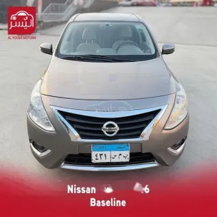 نيسان صنى 2012 أسود مستعملة للبيع