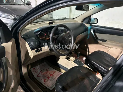 شيفروليه افيو 2012 أبيض مستعملة للبيع - 3