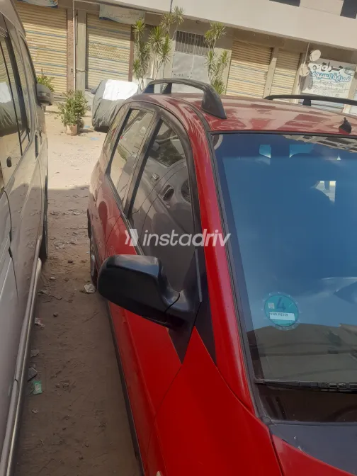 هيونداي ماتريكس 2002 أبيض مستعملة للبيع - 3