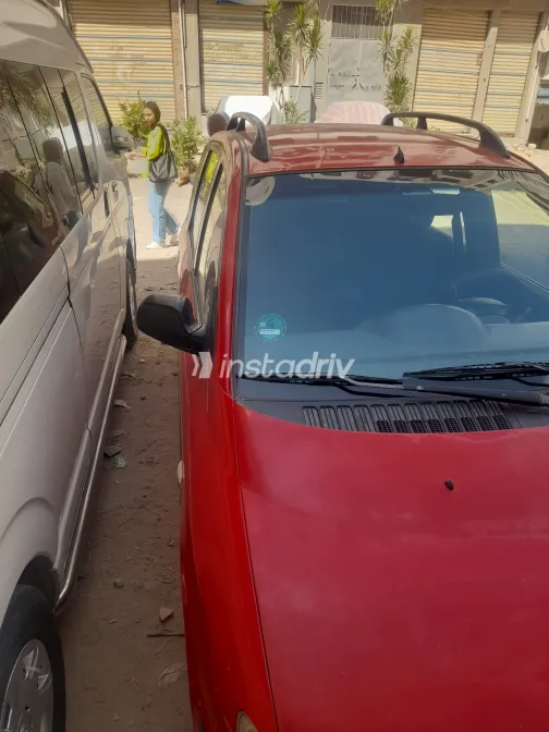 هيونداي ماتريكس 2002 أبيض مستعملة للبيع - 4