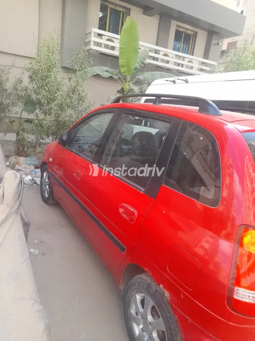 هيونداي ماتريكس 2002 أبيض مستعملة للبيع - 7