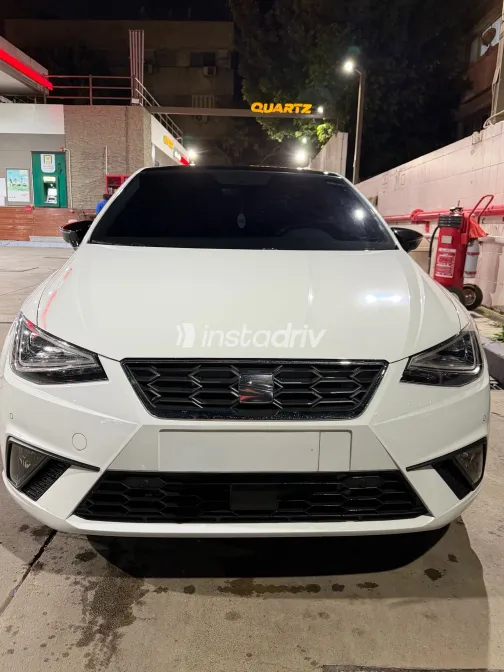 سيات ابيزا 2025 أبيض مستعملة للبيع - 3