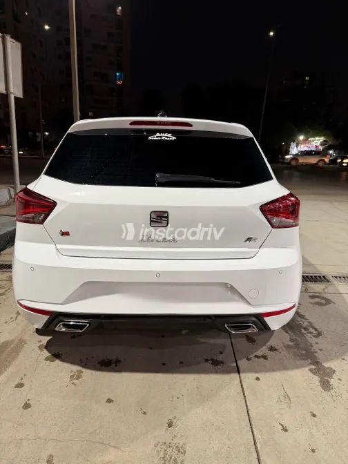 سيات ابيزا 2025 أبيض مستعملة للبيع - 6