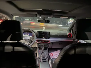 سيات ابيزا 2025 أبيض مستعملة للبيع