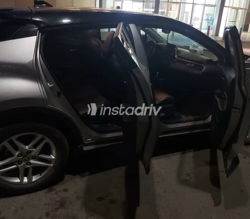 تويوتا C-HR 2021 أبيض مستعملة للبيع - 3