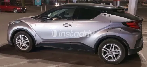 تويوتا C-HR 2021 أبيض مستعملة للبيع - 6
