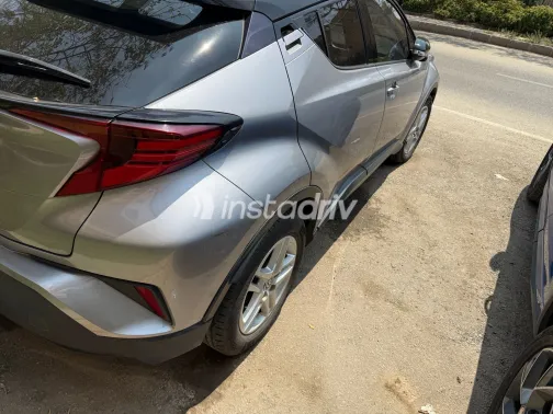 تويوتا C-HR 2021 أبيض مستعملة للبيع - 8