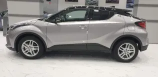 تويوتا C-HR 2021 أبيض مستعملة للبيع
