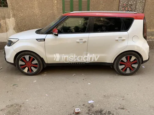 كيا سول 2017 أبيض مستعملة للبيع - 3