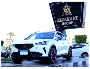 كوبرا فورمينتور 2024 أبيض مستعملة للبيع