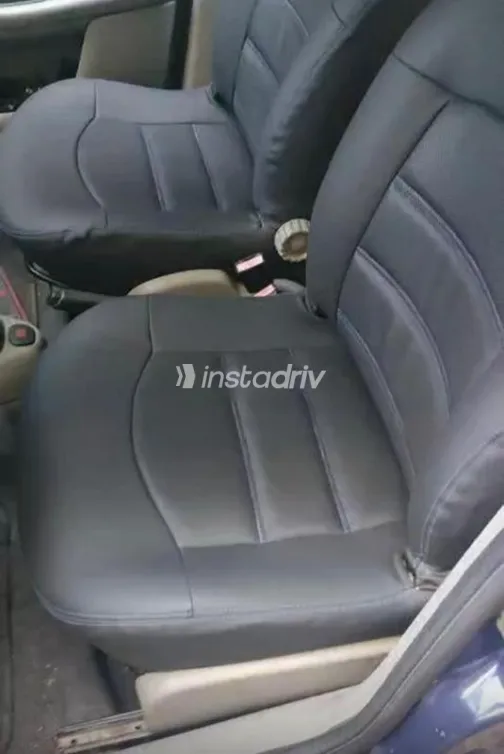 رينو كليو 2003 أزرق غامق مستعملة للبيع - 9