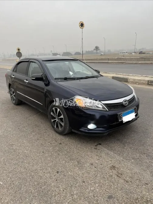 بى واى دى‬ F3 2021 أزرق غامق مستعملة للبيع - 2