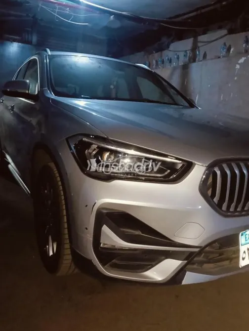 بي ام دبليو X1 2020 فضي مستعملة للبيع - 4