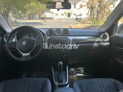 سوزوكى فيتارا 2022 أبيض مستعملة للبيع - 5