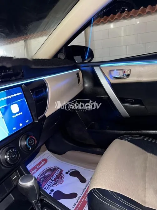 تويوتا كورولا 2016 سماوي مستعملة للبيع - 4