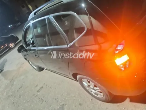 كيا كارينز 2010 أسود مستعملة للبيع - 1