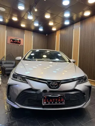 Toyota Corolla 2021 Silver Used for Sale