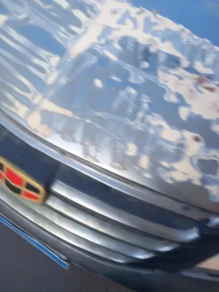 جيلي امجراند 7 2014 رمادي غامق مستعملة للبيع