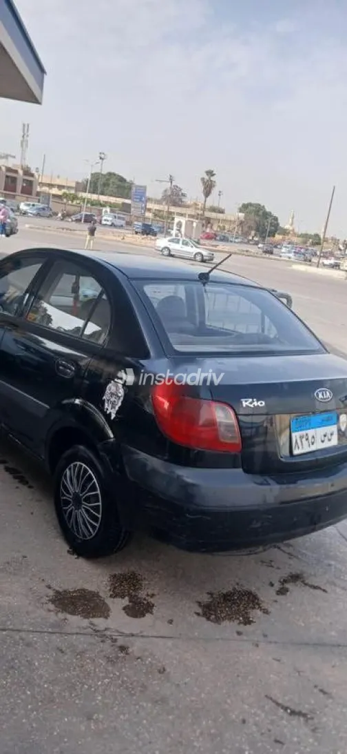 كيا ريو 2009 أسود مستعملة للبيع - 6