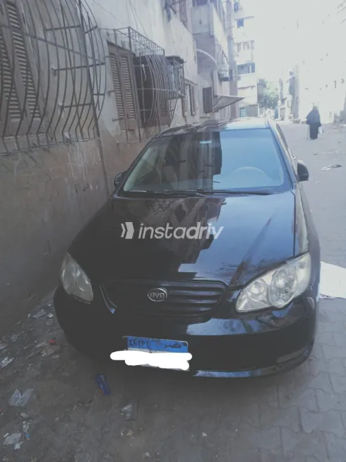 بى واى دى‬ F3 2017 أبيض مستعملة للبيع - 3