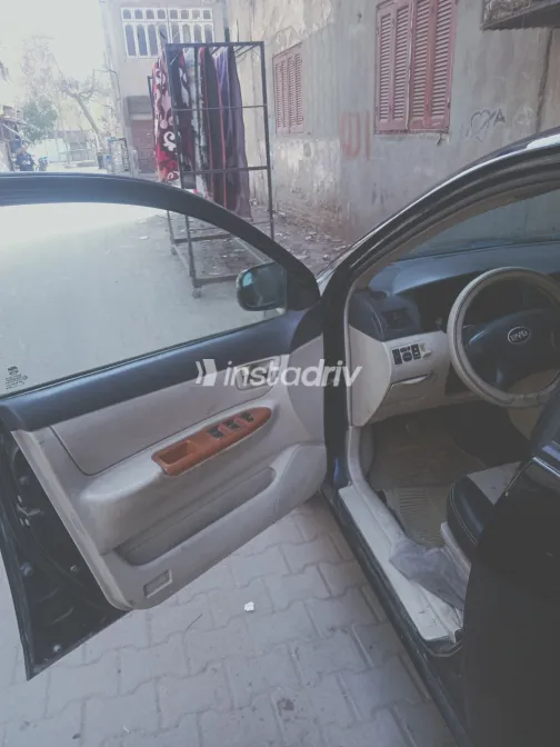 بى واى دى‬ F3 2017 أبيض مستعملة للبيع - 5