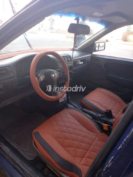 اوبل فيكترا 1994 أبيض مستعملة للبيع - 7