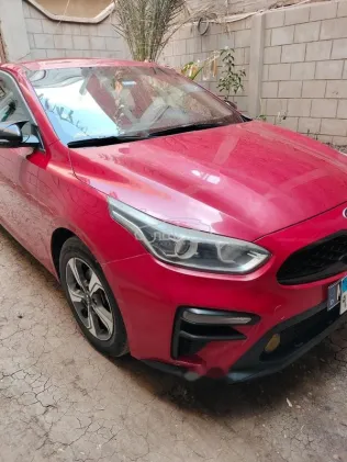 كيا سيراتو 2019 أحمر مستعملة للبيع