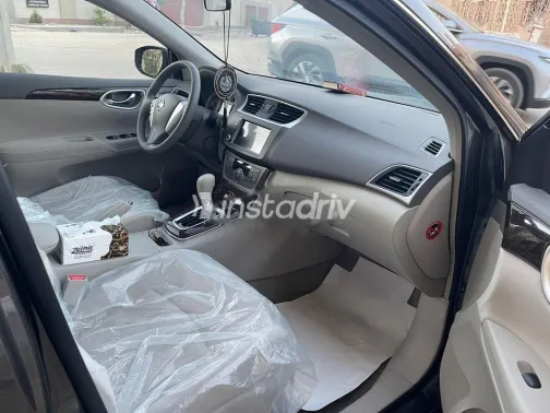 Nissan Sentra 2025 White Used for Sale - 4