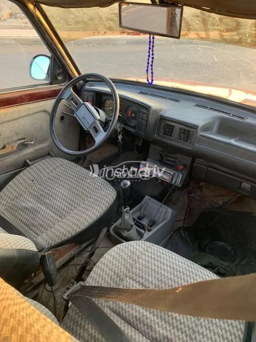 فيات 128 1998 أحمر غامق مستعملة للبيع - 7