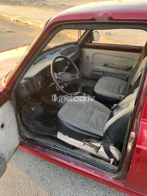 فيات 128 1998 أحمر غامق مستعملة للبيع - 10