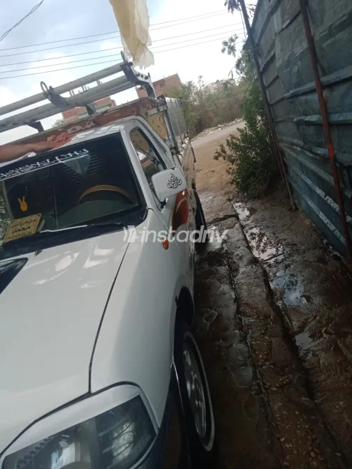 Nissan Pick up 2014 White Used for Sale - 6