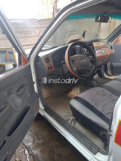 Nissan Pick up 2014 White Used for Sale - 8