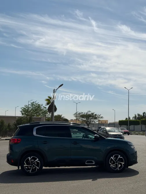 سيتروين C5 اير كروس 2021 أبيض مستعملة للبيع - 2