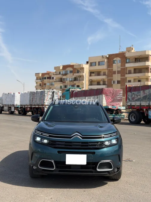 سيتروين C5 اير كروس 2021 أبيض مستعملة للبيع - 5