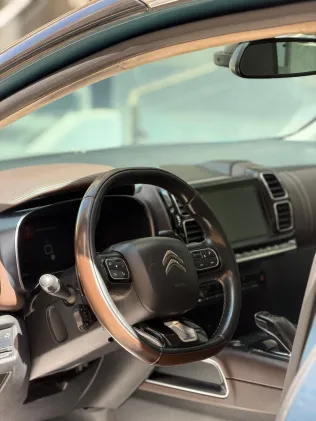 سيتروين C5 اير كروس 2021 أبيض مستعملة للبيع