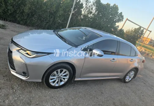 تويوتا كورولا 2024 أبيض مستعملة للبيع - 5