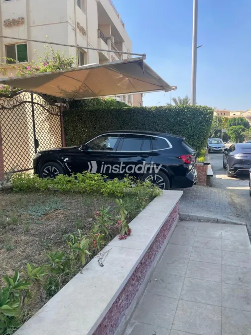 بي ام دبليو IX3 2024 أبيض مستعملة للبيع - 3