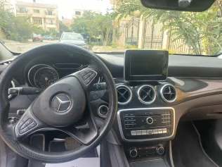 مرسيدس CLA 180 2019 أبيض مستعملة للبيع