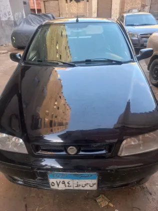 فيات باليو 2006 أبيض مستعملة للبيع